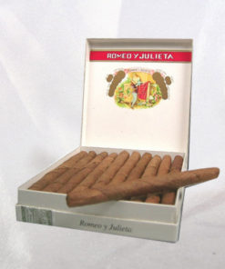 CIGARILOSI ROMEO Y JULIETA CLUB PAKOVANJE